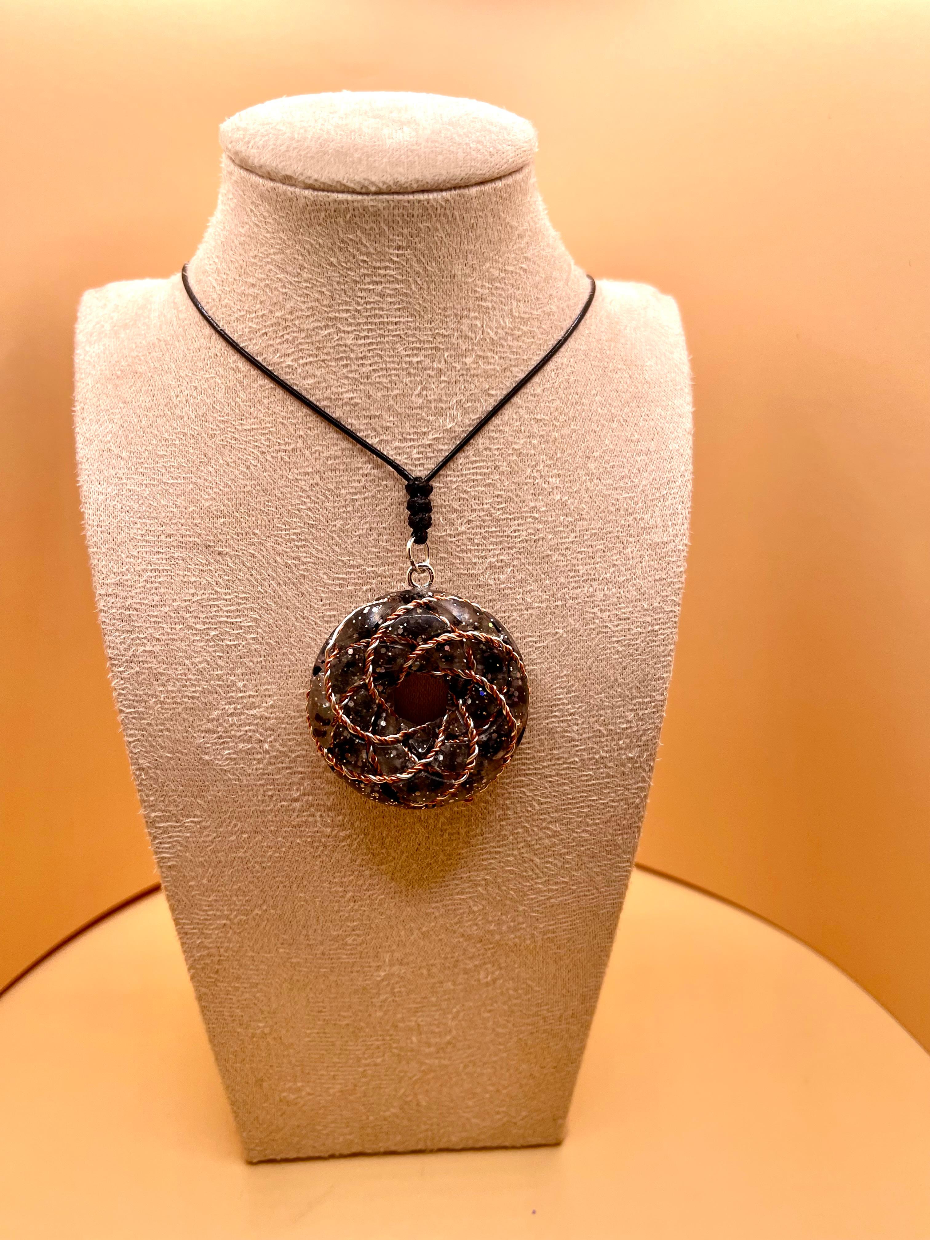 Pandantiv Toroidal - Prosperitate activă, stabilitate și forță de manifestare