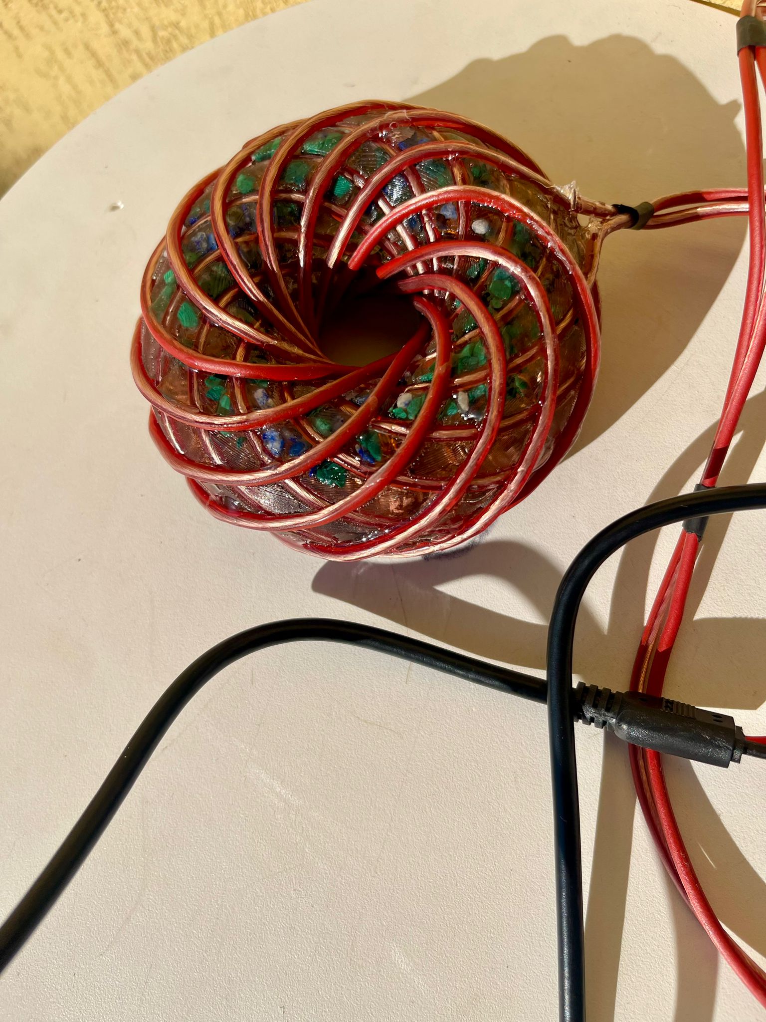 Torusul Energetic Activ – Arhitectura Luminii și a Fluxului Universal 10 cm, 12 spire